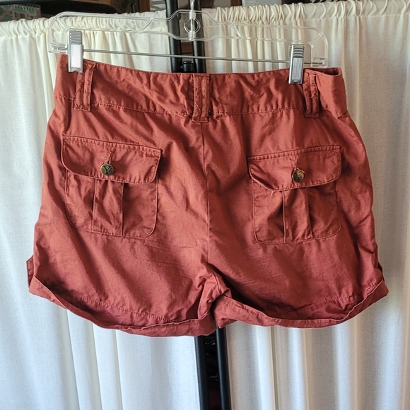 Yes brand size 16 (very small!!) sorts, great condition - Picture 4 of 5